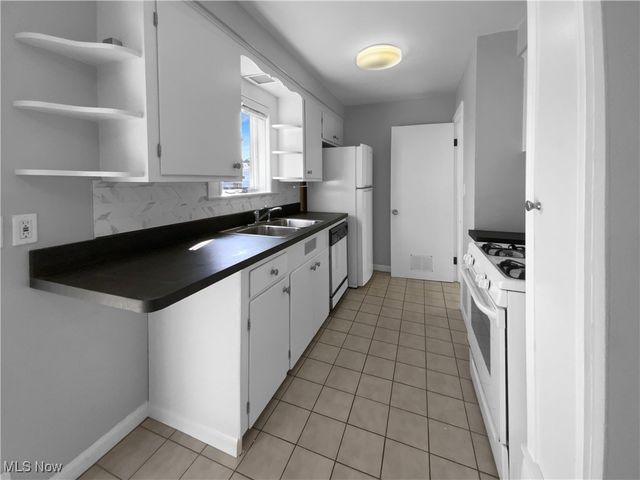 1297 E Miner Road, Mayfield Heights, OH 44124