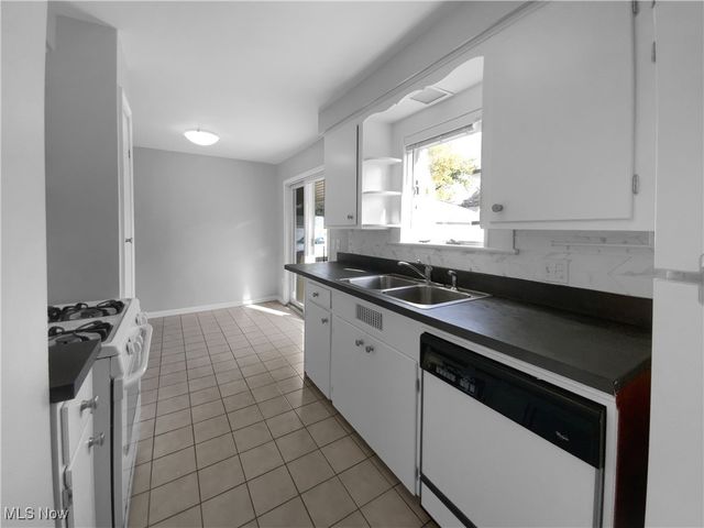 1297 E Miner Road, Mayfield Heights, OH 44124