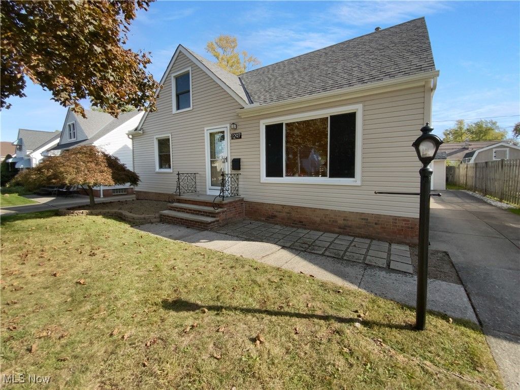 1297 E Miner Road, Mayfield Heights, OH 44124