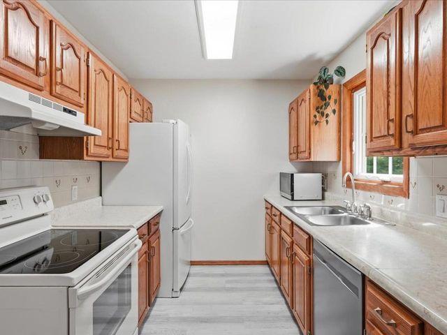 638 Nottingham Drive, Georgia, VT 05468