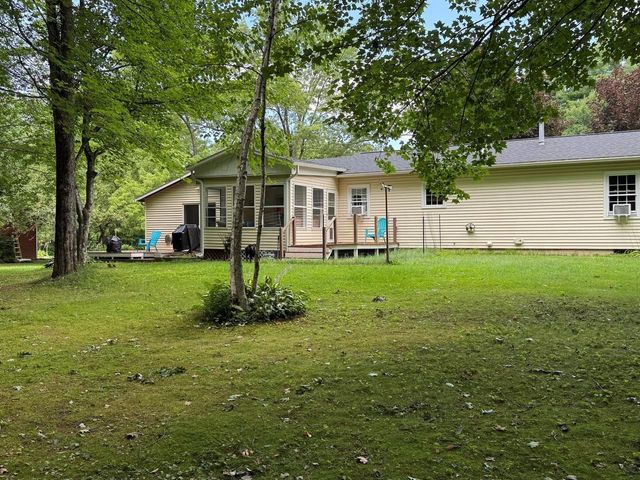 638 Nottingham Drive, Georgia, VT 05468