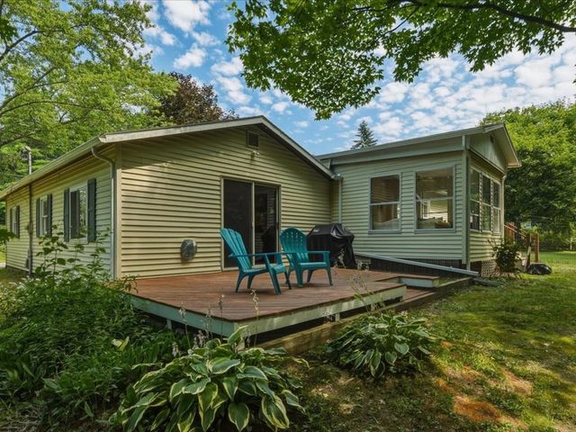 638 Nottingham Drive, Georgia, VT 05468