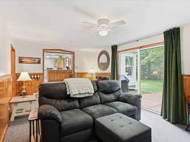 638 Nottingham Drive, Georgia, VT 05468