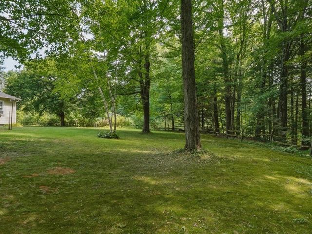 638 Nottingham Drive, Georgia, VT 05468