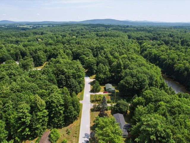 638 Nottingham Drive, Georgia, VT 05468