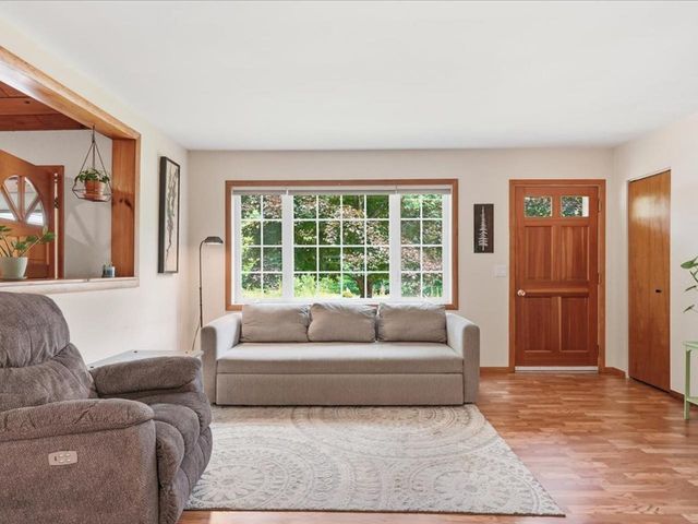 638 Nottingham Drive, Georgia, VT 05468