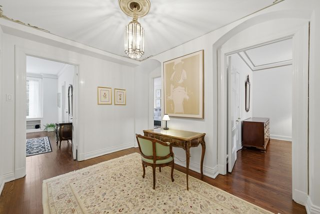 232 E Walton Place 3E, Chicago, IL 60611