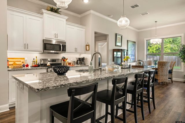 115 Amanda Ave., Bullard, TX 75757