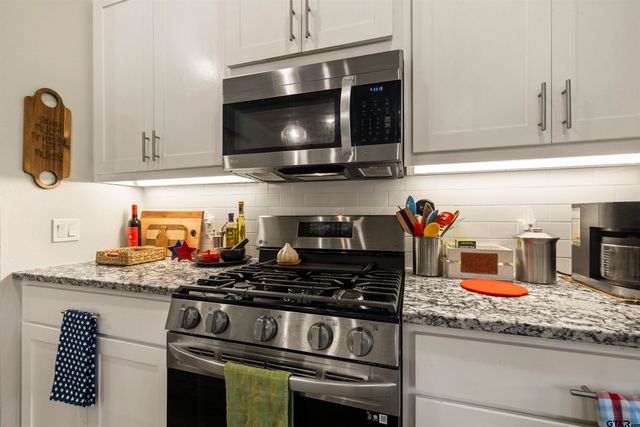 115 Amanda Ave., Bullard, TX 75757
