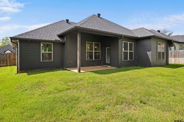 115 Amanda Ave., Bullard, TX 75757