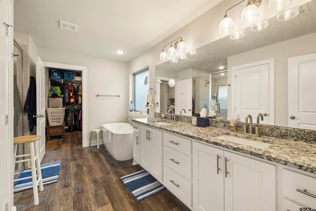 115 Amanda Ave., Bullard, TX 75757