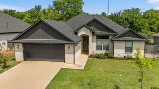 115 Amanda Ave., Bullard, TX 75757