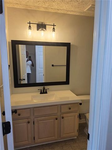 2736 Highland Ridge NW, Kennesaw, GA 30152