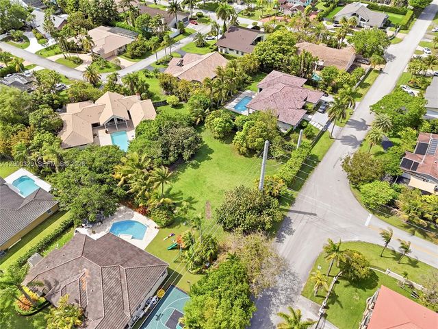 14400 SW 99, Miami, FL 33176