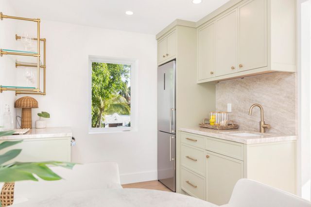 110 Greenwood Drive, West Palm Beach, FL 33405