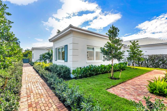110 Greenwood Drive, West Palm Beach, FL 33405