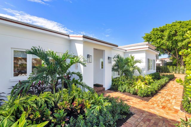 110 Greenwood Drive, West Palm Beach, FL 33405
