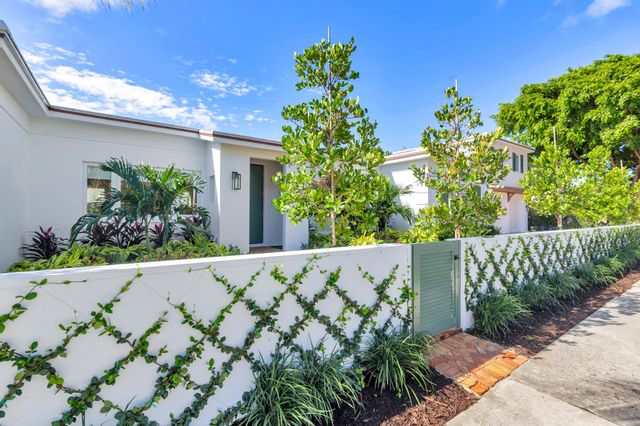 110 Greenwood Drive, West Palm Beach, FL 33405