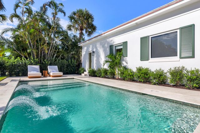 110 Greenwood Drive, West Palm Beach, FL 33405