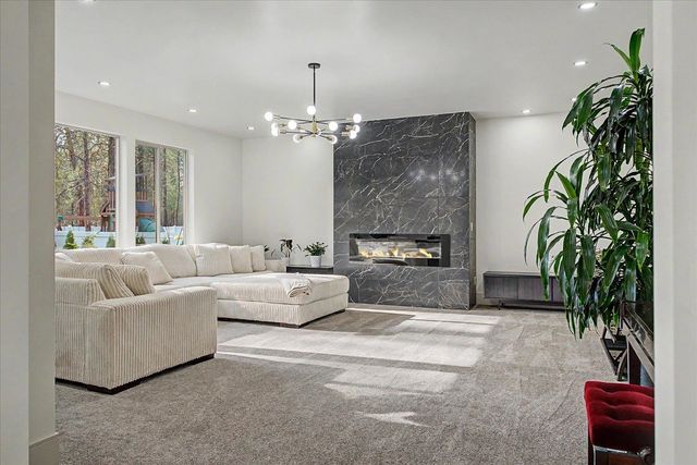 6605 N Conestoga St, Spokane, WA 99208