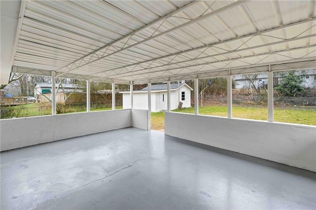 6122 Hillpine Drive, Douglasville, GA 30135