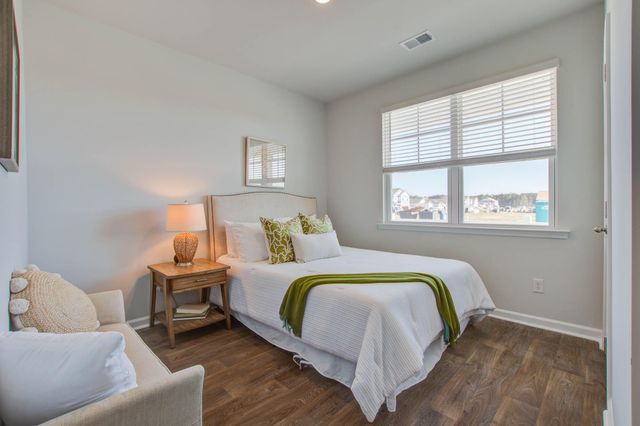 9031 Salamander Road, North Charleston, SC 29406