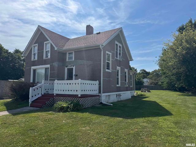 584 E SOUTH Street, Galesburg, IL 61401