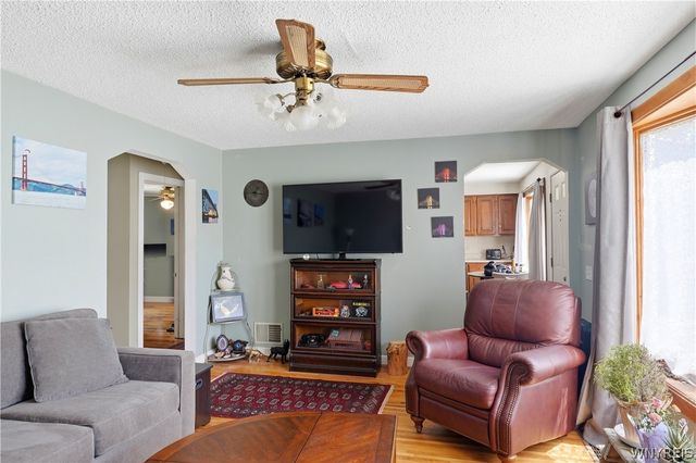 103 Waverly Avenue, Tonawanda, NY 14217