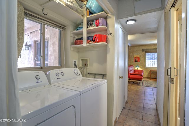 2631 E Prince Road, Tucson, AZ 85716