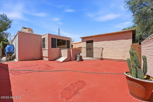 2631 E Prince Road, Tucson, AZ 85716