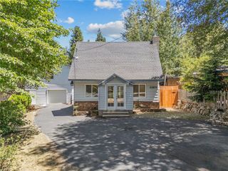 22879 Juniper Lane, Crestline, CA 92325