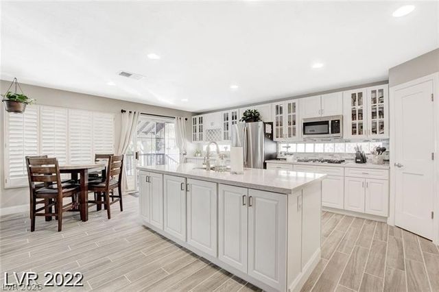 7 Old Lake Circle, Henderson, NV 89074