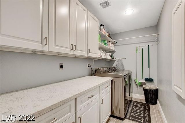 7 Old Lake Circle, Henderson, NV 89074