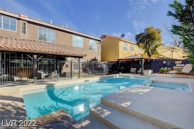 7 Old Lake Circle, Henderson, NV 89074