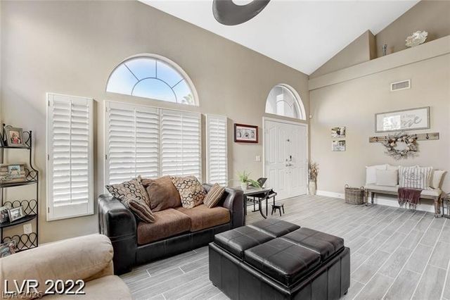 7 Old Lake Circle, Henderson, NV 89074