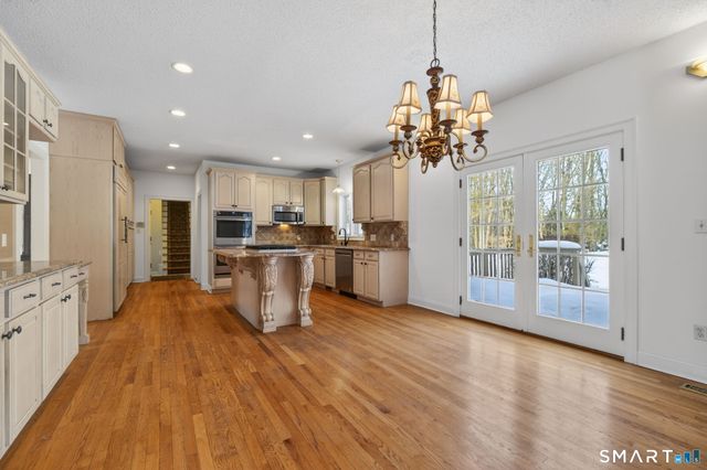 149 Ford Road, Woodbridge, CT 06525