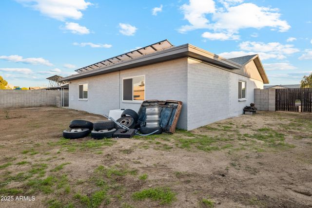 7208 W MEDLOCK Drive, Glendale, AZ 85303