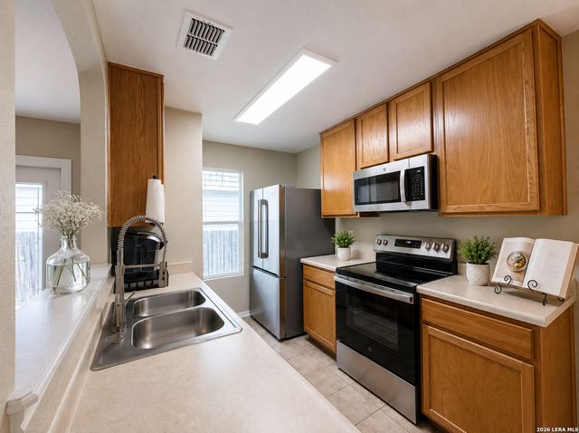 9514 Caspian Frst, San Antonio, TX 78254