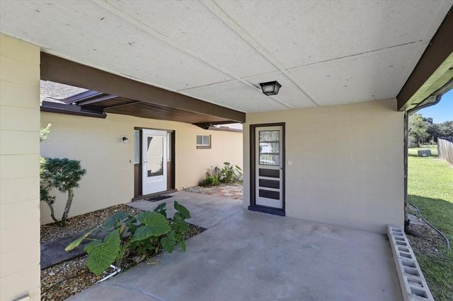 6 FERDINAND LANE, Palm Coast, FL 32137