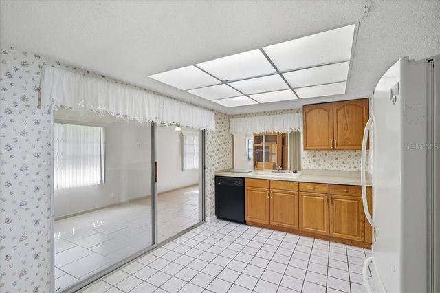 6 FERDINAND LANE, Palm Coast, FL 32137