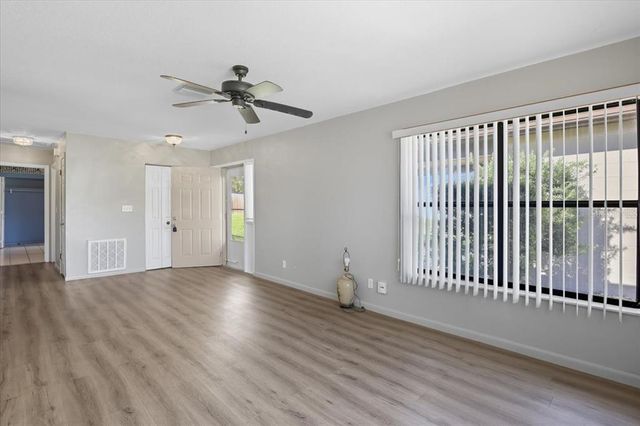 6 FERDINAND LANE, Palm Coast, FL 32137