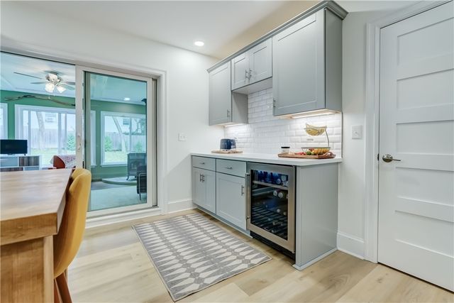 190 Saint Johns Court, Canandaigua City, NY 14424