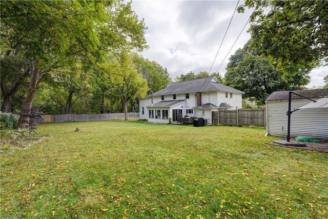 190 Saint Johns Court, Canandaigua City, NY 14424