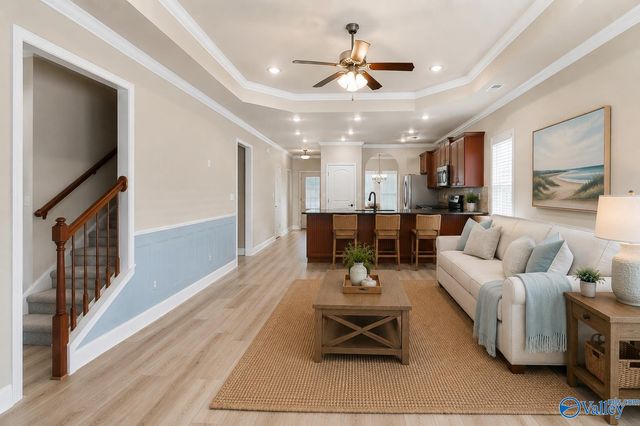 428 E Mossyleaf Drive SW, Huntsville, AL 35824