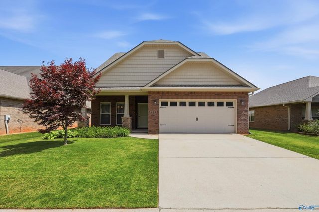 428 E Mossyleaf Drive SW, Huntsville, AL 35824