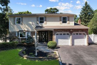82 Woodview Lane, Centereach, NY 11720