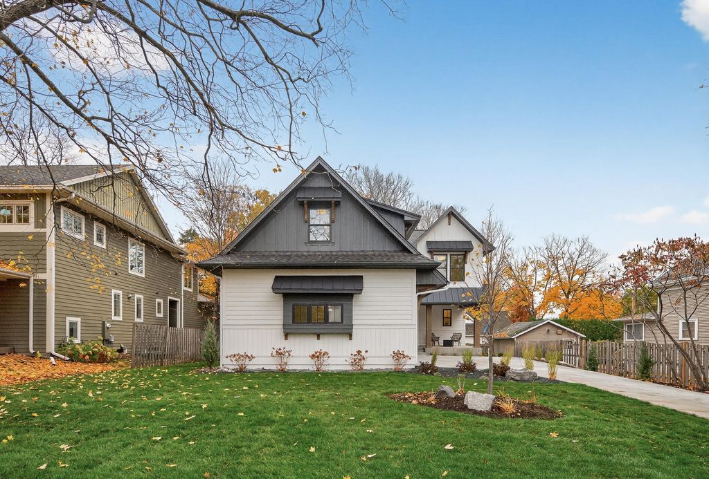 641 Park Street E, Wayzata, MN 55391 — photo 2