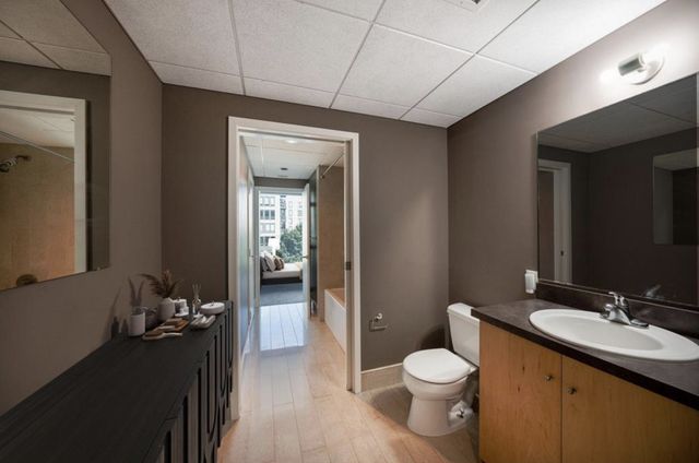 8151 33rd Avenue S 305, Bloomington, MN 55425