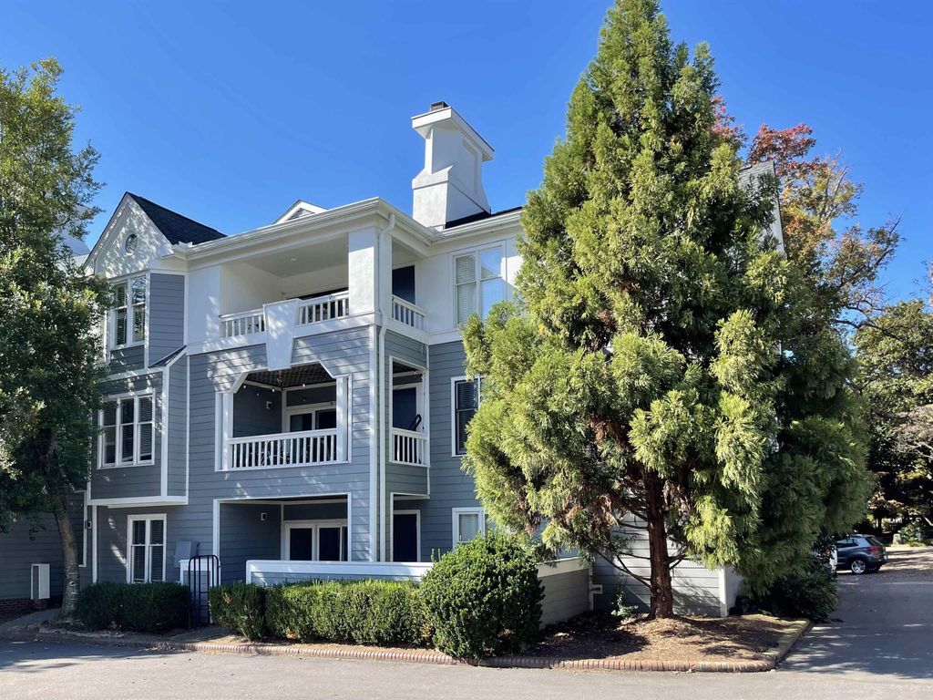 700 Bishops Park Drive 104, Raleigh, NC 27605