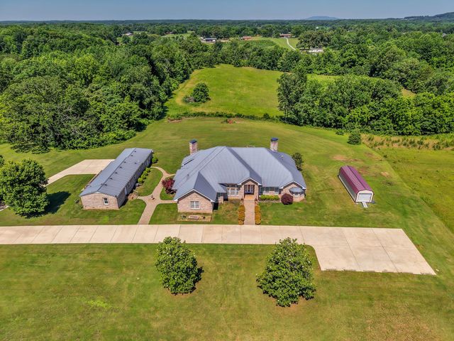 555 Randall Hitchcock Rd, Rock Island, TN 38581